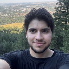 Headshot of Noah Villa